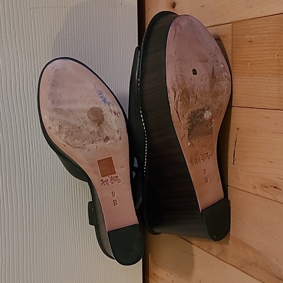 Women's size 9 Coach Harla wedge platform shoes - Picture 6 of 7